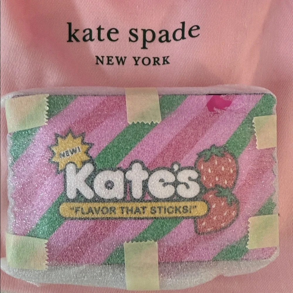 Kate spade sticky situation bag with coin holder. Both NWT. W/dust bag. - Picture 3 of 13